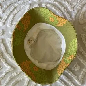NWOT Lisa Says Gah Green Brit Bucket Hat Lisa Says Gah + Britt Bucket Hat main image 4